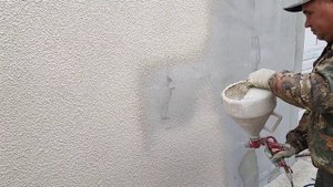 Штукатурка фасада с компрессором. Шуба механизиованная штукатурка