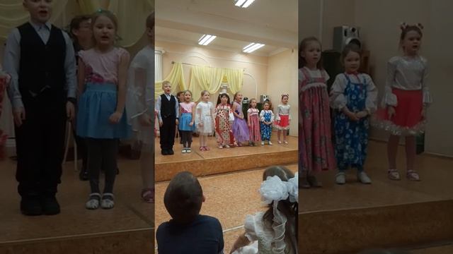 Концерт для родителей.Выступает ансамбль "Ручеек" смотреть онлайн