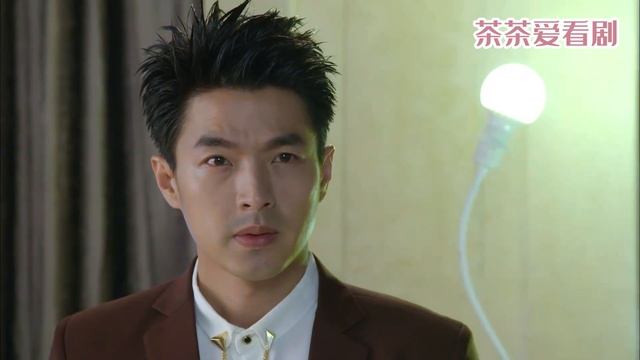 灰姑娘讓前男友戀戀不忘，還迷的總裁神魂顛倒，心機女嫉妒瘋了