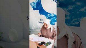 КАК МАРЬЯНА УМАРОВА ОБЩАЕТСЯ  С НОВИЧКОМ ПЕРВЫЙ РАЗ