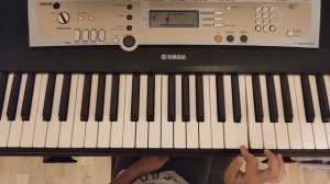 Выходила на берег Катюша. Как играть на пианино Катюшу.