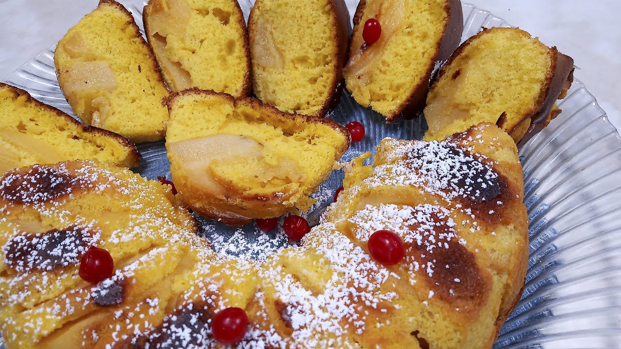 Шарлотка с айвой - всеми любимый рецепт