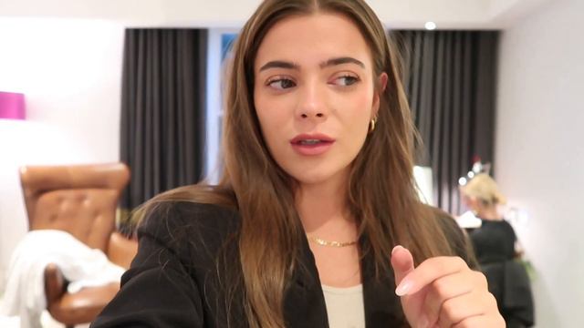 vlog / the best job i've ever had / christmas came early смотреть онлайн