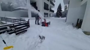 Honda HSS 655 snow blower
