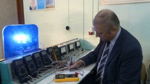 Боярсков Сергей Геннадьевич Трехфазная цепь при соединении потребителей по схеме треугольника