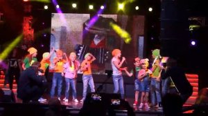 "Пусть бегут неуклюже"  Детская шоу-группа "Академики" на MYLTIPARTY