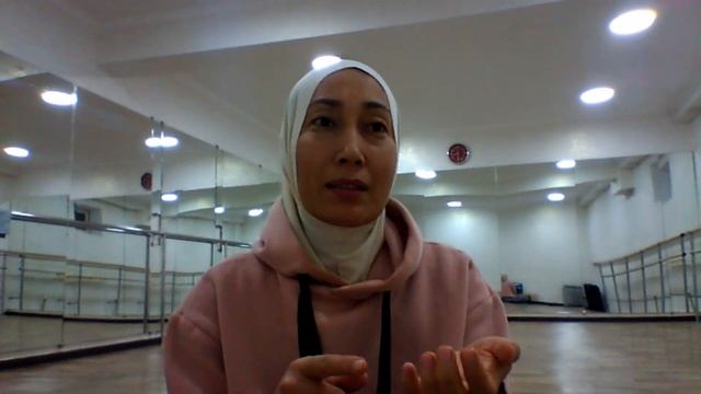 мусульманка ходит на йогу?! Ширк!Харам!Грех! смотреть онлайн