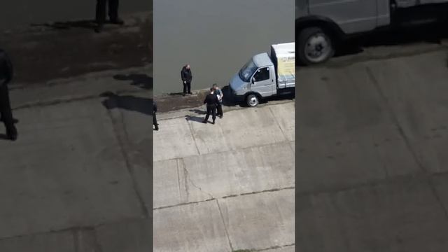 Помыл свою Газель на берегу Томи. смотреть онлайн