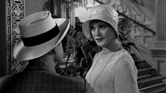 Мерлин Монро "В джазе только девушки" смотреть онлайн