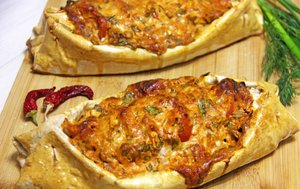 КУРИНАЯ ГРУДКА В ЛОДОЧКАХ ИЗ ЛАВАША