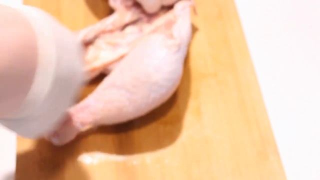 Как получить филе из куриного окорочка   ПОКАЗЫВАЮ КАК ЭТО ДЕЛАЮ Я