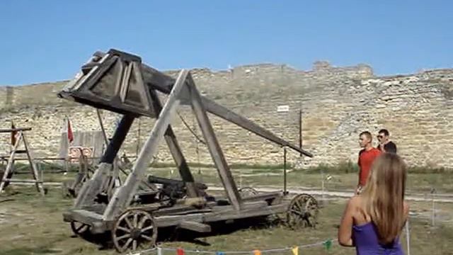 Стрельба с катапульты смотреть онлайн