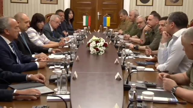 "Верх дипломатии": Зеленский отчитал президента Болгарии