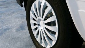 Вот почему в странах Европы новые автомобили продаются без запасного колеса
