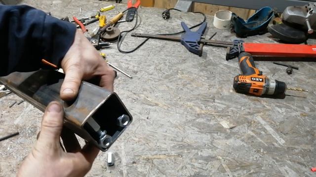 Секрет профильной трубы соединение на болты