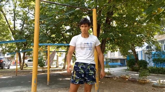 Сделал подтягивания прямым широким,прямым не широким и узким хватом. смотреть онлайн