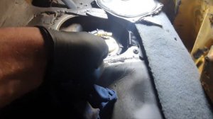 Хонда Сивик 7 2003 год 1,7 снимаем топливный насос