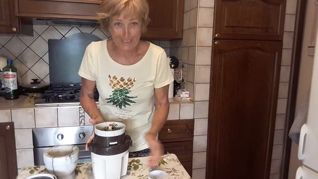 Весенние рецепт ПЕСТО. РЕЦЕПТ ИЗ ИТАЛИИ.mp4 смотреть онлайн