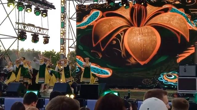 Образцовый хореографический ансамбль «Вдохновение».День молодежи смотреть онлайн