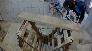 Деревянная лестница на второй этаж своими руками