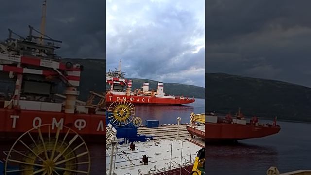 "Севморпуть"-атомный лихтеровоз. смотреть онлайн