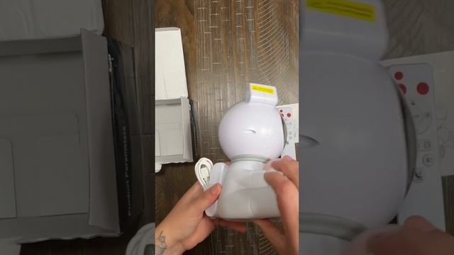 Unboxing this VIRAL projector night light!!