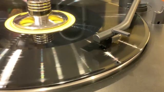 Vinyl: Schoenberg - String Trio, Op. 45 смотреть онлайн