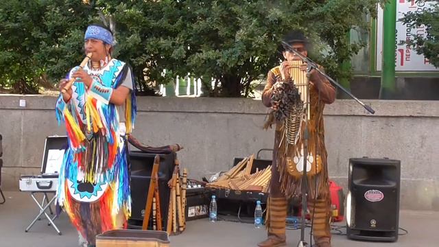 Indio Irlandes. Индейцы Эквадора Yupanki & Syko. смотреть онлайн