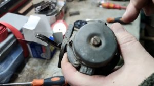 Газ-69. Снятие, разборка и ремонт бензонасоса Пекар 900 серии.