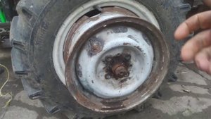 Утяжелители колёс на китайском минитракторе .