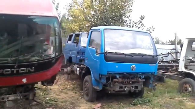 Разборка китайских грузовиков, автобусов.