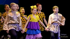 Хореографический коллектив "Сюрприз" - "В роще пел соловушка"  «DANCE ACADEMY» ФЕСТИВАЛЬ ХОРЕОГРАФИ