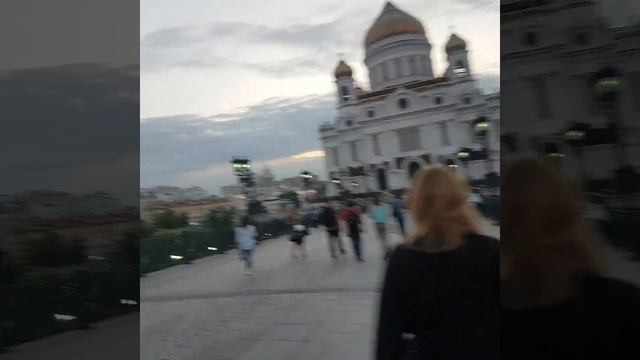 Патриарший мост, Храм Христа Спасителя, Москва 16 мая 2018 г. смотреть онлайн