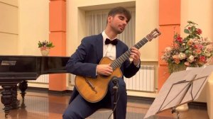 Сергей Перелехов играет на краснощековской гитаре 1850 г. второй романс в обработке Сергея Орехова