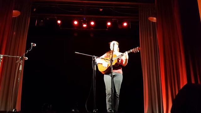 Белая Ворона. Концерт 11.03.17. Любовь Драгоморецкая. Мечтая о лете, мы лета не видим... смотреть онлайн