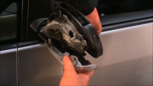 VW Golf Plus 2007 mirror indicator removal and replacement