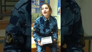Девушка Поет в Армии