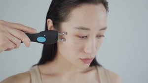 Микротоковый массажер для лица GESS МТ