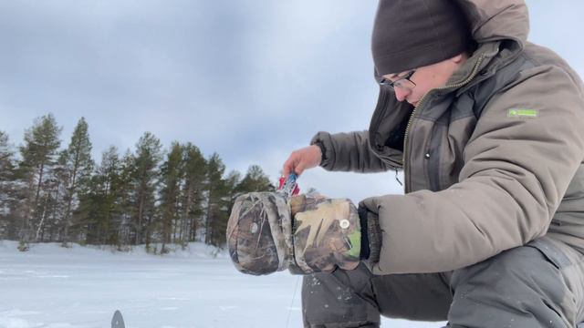 Зимняя рыбалка в марте.2021г
ЛОВЛЯ ОКУНЯ НА БАЛАНСИР! смотреть онлайн
