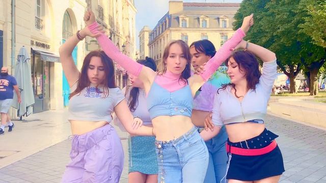 [K-POP IN PUBLIC | ONE TAKE] '퀸카 (Queencard)' - '여자)아이들((G)I-DLE' | Dance Cover from France смотреть онлайн