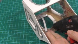 ДЕЛАЕМ НОВОГОДНИЙ ДОМИК ИЗ КАРТОНА И ФОАМИРАНА С ПОДСВЕТКОЙ