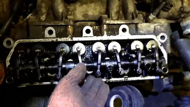 Снимаем головку блока цилиндров. смотреть онлайн