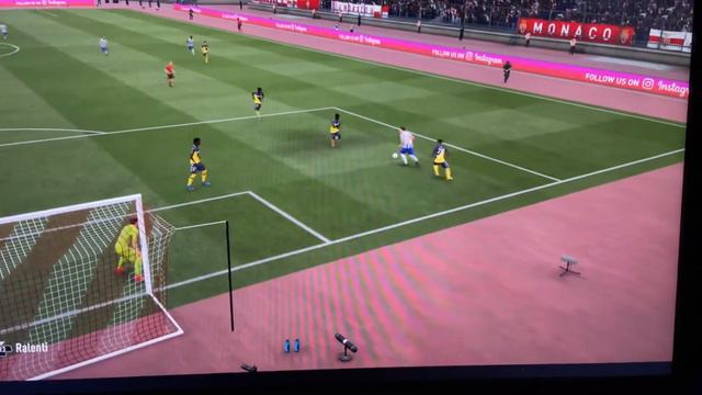 FIFA 21 : une égalisation à la dernière seconde смотреть онлайн