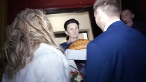 встреча молодых в кафе