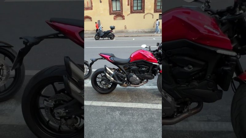 Ducatti Monster! Мотоцикл миланских партизан!