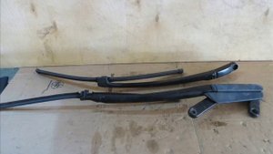 Поводок дворников Туарег  VW Touareg