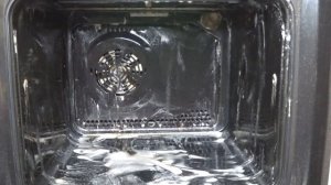 Как очистить духовку от многолетнего жира и нагара! 100% Эффект//Как почистить  духовой шкаф легко