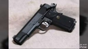 Чёрный пистолет.