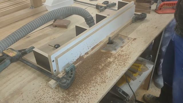 Подставка для телефона из цельного массива американского ореха смотреть онлайн