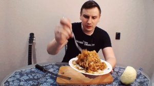 МУЖСКАЯ КУХНЯ ► ЖАРЕНЫЙ УДОН ИЗ ЛАПШИ ДОШИРАК / БОМЖ ОБЕД